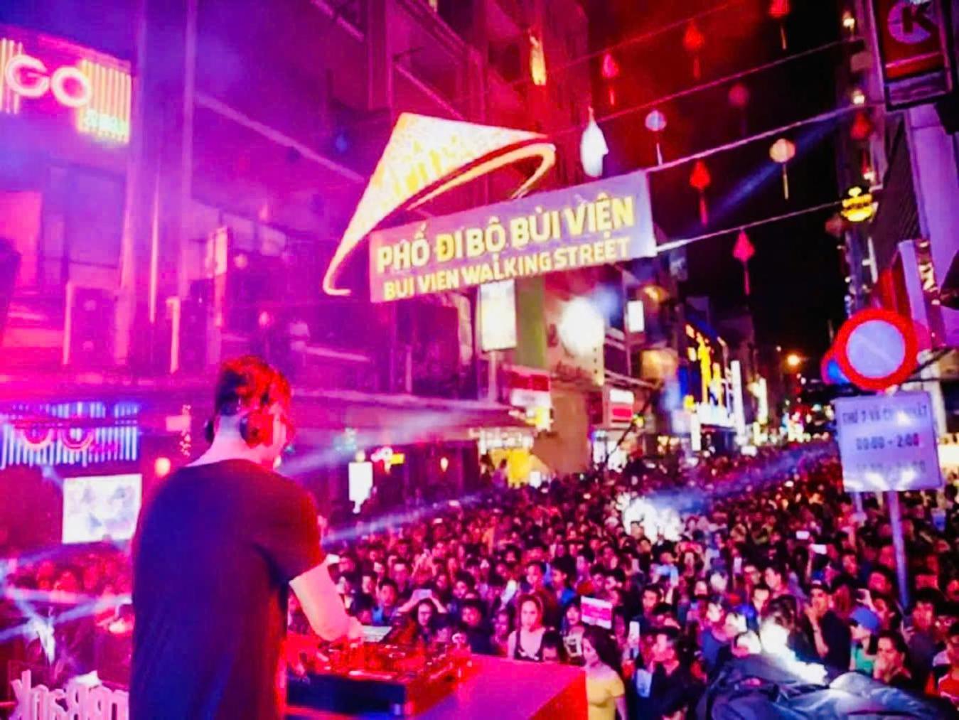 花ren Hostel Хошимин Экстерьер фото