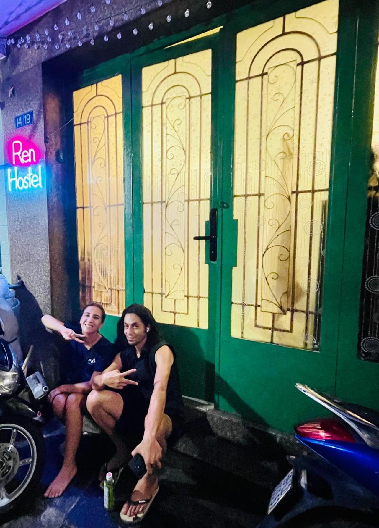 花ren Hostel Хошимин Экстерьер фото